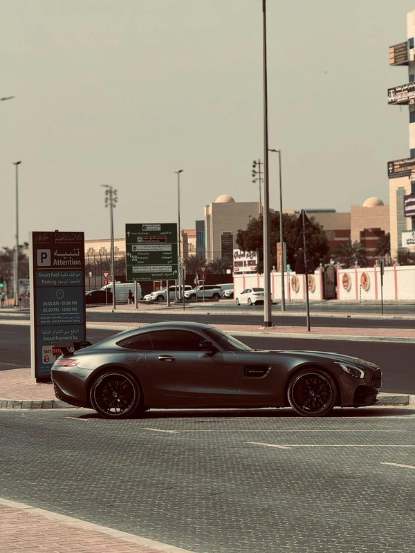 Films teintés pour voiture : Avantages, types, réglementations et conseils d'installation